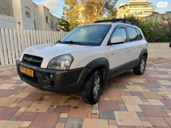 יונדאי טוסון 4X4 Executive אוט' בנזין 2.7 (175 כ''ס) בנזין 2007 למכירה בנהריה