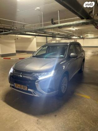 מיצובישי אאוטלנדר PHEV 4X4 Supreme הייבריד אוט' 5 מק' 2.4 (135 כ''ס) היברידי חשמל / בנזין 2020 למכירה באור יהודה