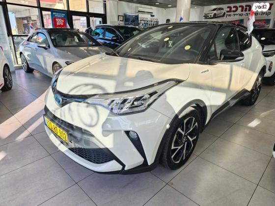 טויוטה C-HR Chic הייבריד אוט' 1.8 (98 כ"ס) בנזין 2022 למכירה ברמלה