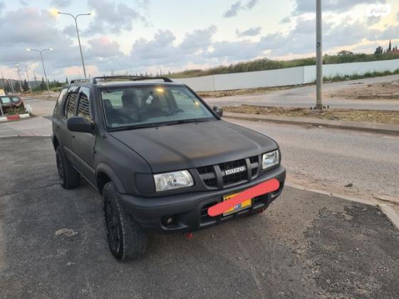 איסוזו רודאו 4X4 LSE אוט' 3.2 (205 כ''ס) בנזין 2004 למכירה בחיפה