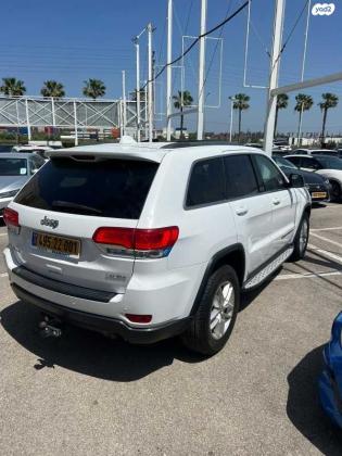 ג'יפ / Jeep גרנד צ'ירוקי 4X4 Laredo + SR אוט' 3.6 (282 כ''ס) בנזין 2018 למכירה בחיפה