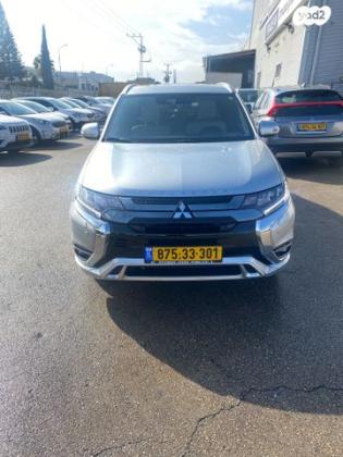 מיצובישי אאוטלנדר PHEV 4X4 Luxury הייבריד אוט' 5 מק' 2.4 (135 כ''ס) היברידי חשמל / בנזין 2020 למכירה בחולון