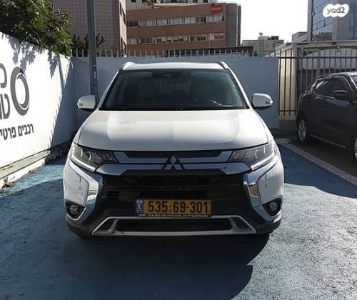 מיצובישי אאוטלנדר Premium אוט' 7 מק' 2.0 (150 כ''ס) בנזין 2019 למכירה ב