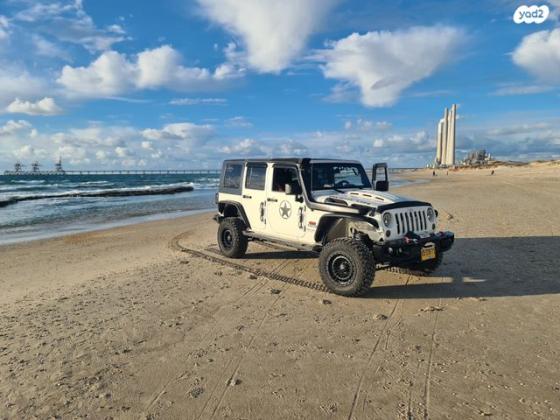 ג'יפ / Jeep רנגלר ארוך 4X4 Rubicon אוט' 3.8 (196 כ''ס) בנזין 2010 למכירה בעין ראפה