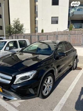 מרצדס GLA GLA200 Urban אוט' 1.6 (156 כ''ס) [2014-2017] בנזין 2016 למכירה בנתניה