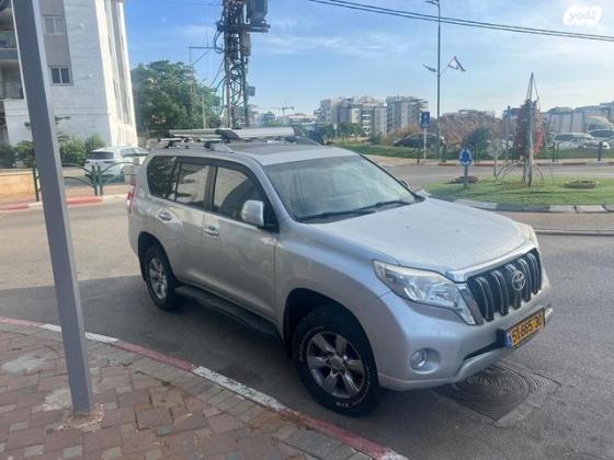 טויוטה לנד קרוזר ארוך 4X4 Luxury 60th אוט' דיזל 7 מק' 3.0 (190 כ''ס) דיזל 2014 למכירה בהרצליה