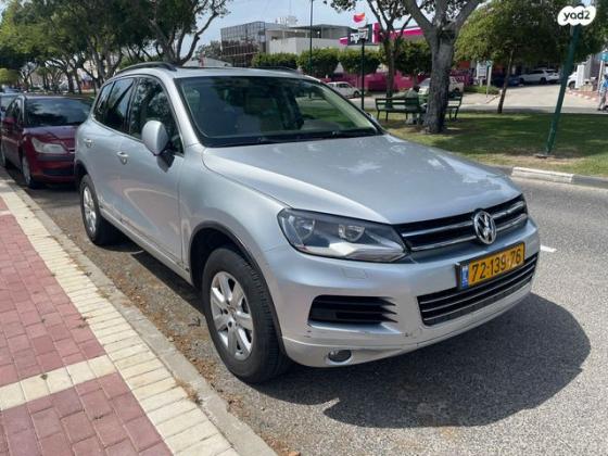 פולקסווגן טוארג 4X4 Luxury אוט' דיזל 3.0 (240 כ''ס) דיזל 2012 למכירה בחיפה