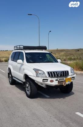 טויוטה לנד קרוזר ארוך 4X4 STD אוט' דיזל 8 מק' 3.0 (173 כ''ס) דיזל 2009 למכירה בכנף