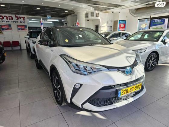 טויוטה C-HR Chic הייבריד אוט' 1.8 (98 כ"ס) בנזין 2022 למכירה ברמלה