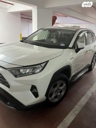 טויוטה RAV4 הייבריד 4X4 E-xperience הייבריד אוט' 2.5 (178 כ''ס) בנזין 2019 למכירה בנתניה