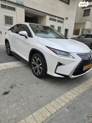 לקסוס RX300 4X4 Premium אוט' 2.0 (238 כ''ס) בנזין 2019 למכירה בבית שמש