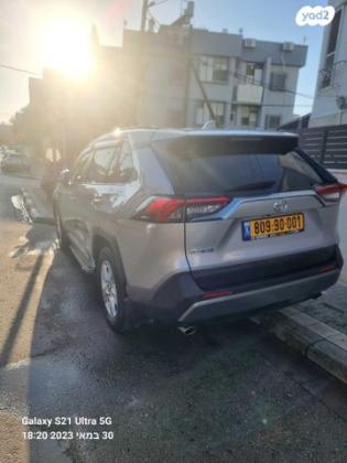 טויוטה RAV4 ארוך 4X2 Experience אוט' 2.0 (175 כ''ס) בנזין 2019 למכירה בחולון