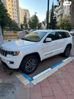 ג'יפ / Jeep גרנד צ'ירוקי 4X4 Laredo אוט' 5 מק' 3.6 (286 כ''ס) בנזין 2019 למכירה ברמת גן