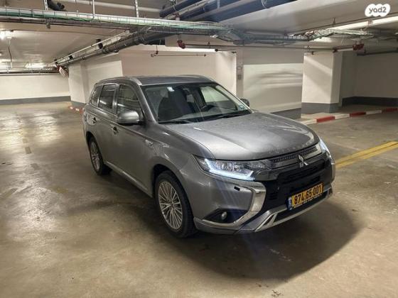 מיצובישי אאוטלנדר PHEV 4X4 Supreme הייבריד אוט' 5 מק' 2.4 (135 כ''ס) היברידי חשמל / בנזין 2020 למכירה באור יהודה