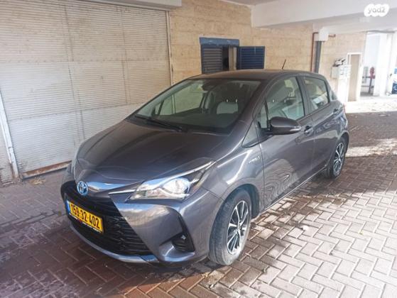 טויוטה יאריס הייבריד Style אוט' 1.5 (73 כ"ס) בנזין 2020 למכירה באלעד