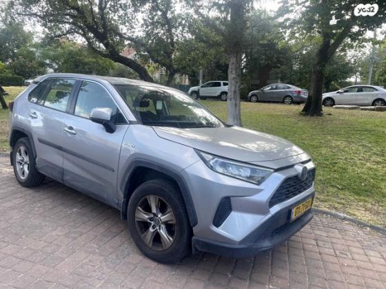 טויוטה RAV4 הייבריד E-volve הייבריד אוט' 2.5 (178 כ''ס) בנזין 2019 למכירה בחיפה