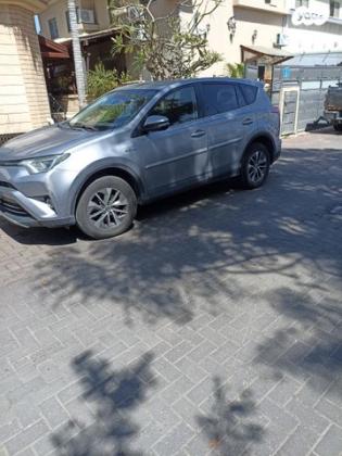 טויוטה RAV4 הייבריד Premium הייבריד אוט' 2.5 (155 כ''ס) בנזין 2017 למכירה ברמלה