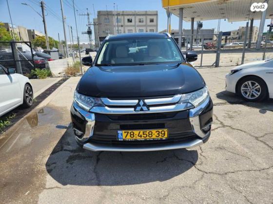 מיצובישי אאוטלנדר Premium אוט' 7 מק' 2.0 (150 כ''ס) בנזין 2016 למכירה בראשון לציון