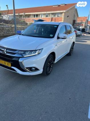 מיצובישי אאוטלנדר PHEV 4X4 Supreme הייבריד אוט' 5 מק' 2.0 (121 כ"ס) היברידי חשמל / בנזין 2018 למכירה בשדרות