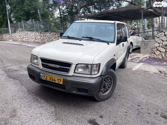 איסוזו טרופר ארוך 4X4 S ידני דיזל 3.0 (159 כ''ס) דיזל 2000 למכירה בנצרת