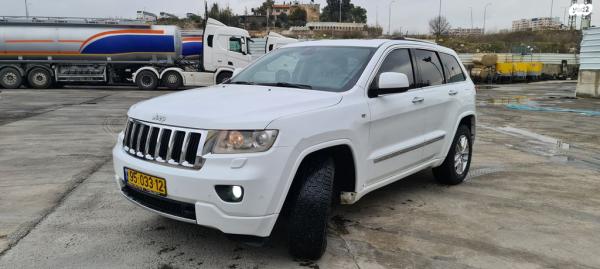 ג'יפ / Jeep גרנד צ'ירוקי 4X4 Limited אוט' דיזל 3.0 (241 כ''ס) דיזל 2013 למכירה בירושלים