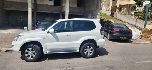 טויוטה לנד קרוזר קצר 4X4 Luxury אוט' דיזל 3.0 (173 כ''ס) דיזל 2008 למכירה באבטין