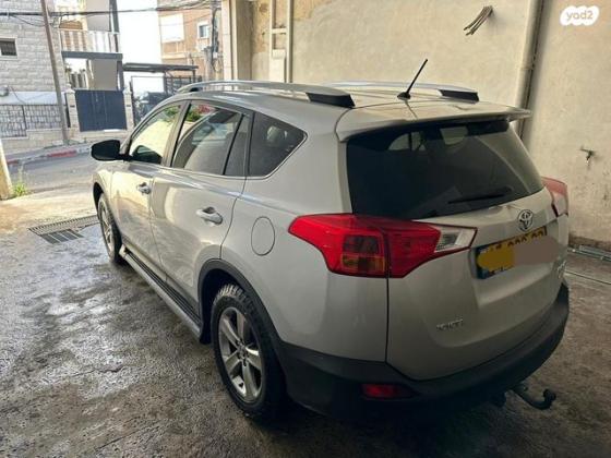 טויוטה RAV4 ארוך 4X4 Premium אוט' 2.0 (151 כ''ס) בנזין 2015 למכירה בנצרת