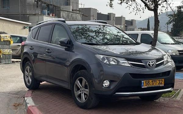 טויוטה RAV4 ארוך 4X4 Premium אוט' 2.0 (151 כ''ס) בנזין 2015 למכירה בחלמיש