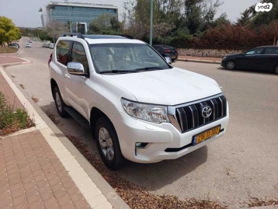 טויוטה לנד קרוזר קצר 4X4 Luxury אוט' דיזל 2.8 (177 כ"ס) דיזל 2020 למכירה ברעים