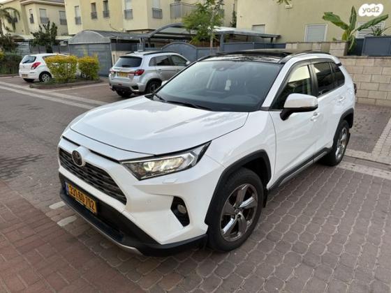 טויוטה RAV4 ארוך Extreme אוט' 2.0 (175 כ''ס) בנזין 2021 למכירה בראשון לציון