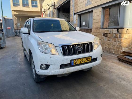 טויוטה לנד קרוזר ארוך 4X4 Luxury 60th אוט' דיזל 7 מק' 3.0 (190 כ''ס) דיזל 2013 למכירה בשפרעם