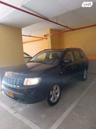 ג'יפ / Jeep קומפאס Sport אוט' 2.0 (154 כ''ס) בנזין 2012 למכירה בפתח תקווה