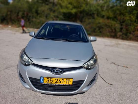 יונדאי i20 Insight אוט' 1.4 (100 כ"ס) בנזין 2013 למכירה במעלה אדומים