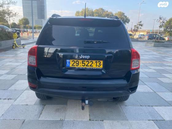 ג'יפ / Jeep קומפאס 4X4 Sport אוט' 2.4 (168 כ''ס) בנזין 2012 למכירה בחולון