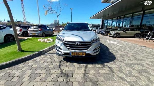 יונדאי טוסון 4X4 Premium אוט' בנזין 2.0 (155 כ''ס) בנזין 2016 למכירה בראשון לציון