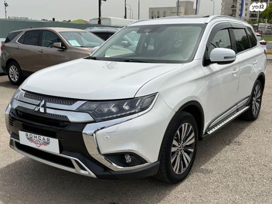 מיצובישי אאוטלנדר Premium אוט' 7 מק' 2.0 (150 כ''ס) בנזין 2019 למכירה בפתח תקווה