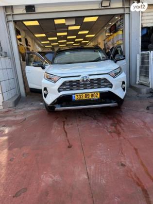 טויוטה RAV4 הייבריד E-motion Sky הייבריד אוט' 2.5 (178 כ''ס) בנזין 2021 למכירה במעלות תרשיחא