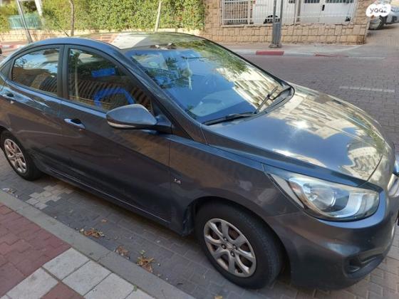 יונדאי i25 Inspire אוט' 1.6 (124 כ"ס) בנזין 2012 למכירה בראשון לציון