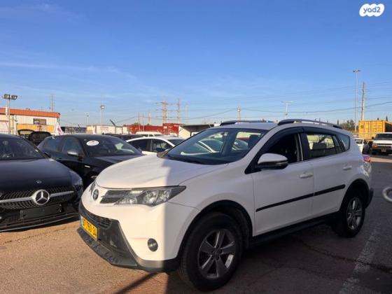 טויוטה RAV4 ארוך 4X4 GLI אוט' 2.0 (151 כ''ס) בנזין 2016 למכירה בחולון