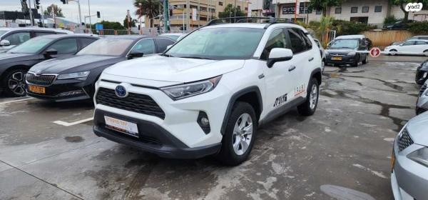 טויוטה RAV4 הייבריד 4X4 E-Motion פלאג-אין אוט' 2.5 (185 כ''ס) היברידי חשמל / בנזין 2022 למכירה בראשון לציון