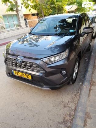 טויוטה RAV4 הייבריד E-xperience הייבריד 5 דל' אוט' 2.5 (178 כ''ס) בנזין 2022 למכירה בבני ברק