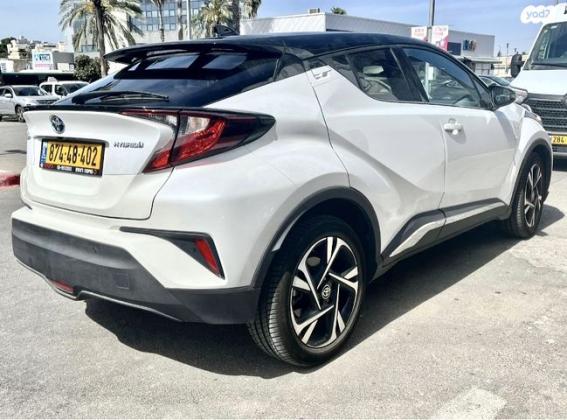 טויוטה C-HR Chic הייבריד אוט' 1.8 (98 כ"ס) בנזין 2022 למכירה בראשון לציון