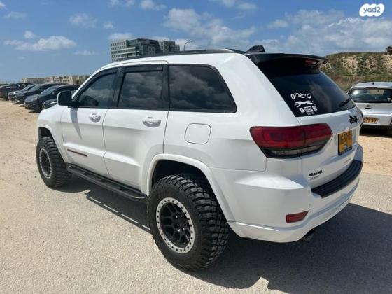 ג'יפ / Jeep גרנד צ'ירוקי 4X4 Laredo + SR אוט' 3.6 (282 כ''ס) בנזין 2016 למכירה ברמת גן