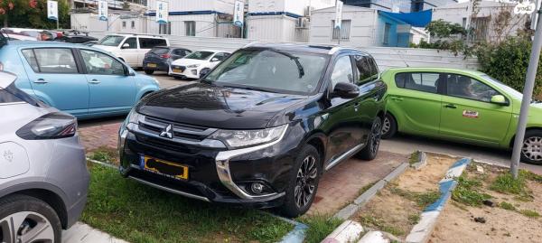 מיצובישי אאוטלנדר PHEV 4X4 Supreme הייבריד אוט' 5 מק' 2.0 (121 כ"ס) היברידי חשמל / בנזין 2017 למכירה ברעננה