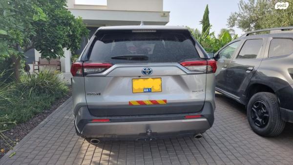 טויוטה RAV4 הייבריד E-xperience הייבריד 5 דל' אוט' 2.5 (178 כ''ס) בנזין 2019 למכירה בעפולה