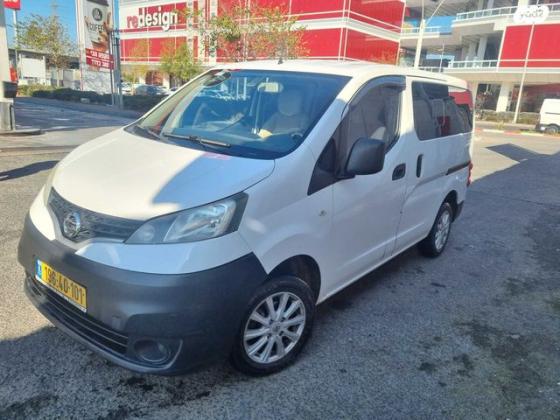 ניסאן NV200 Combi ידני דיזל 5 מק' 1.5 (90 כ''ס) דיזל 2018 למכירה בקרית אתא