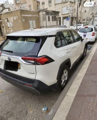 טויוטה RAV4 הייבריד E-xperience הייבריד 5 דל' אוט' 2.5 (178 כ''ס) בנזין 2019 למכירה בבני ברק