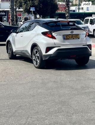 טויוטה C-HR Chic הייבריד אוט' 1.8 (98 כ"ס) בנזין 2022 למכירה בראשון לציון