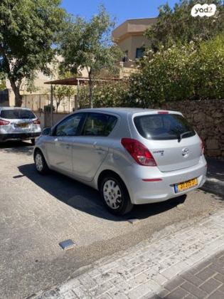 יונדאי i20 Insight אוט' 1.4 (100 כ"ס) בנזין 2014 למכירה בשערי תקווה