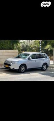 מיצובישי אאוטלנדר Instyle אוט' 7 מק' 2.0 (150 כ"ס) בנזין 2015 למכירה בירושלים